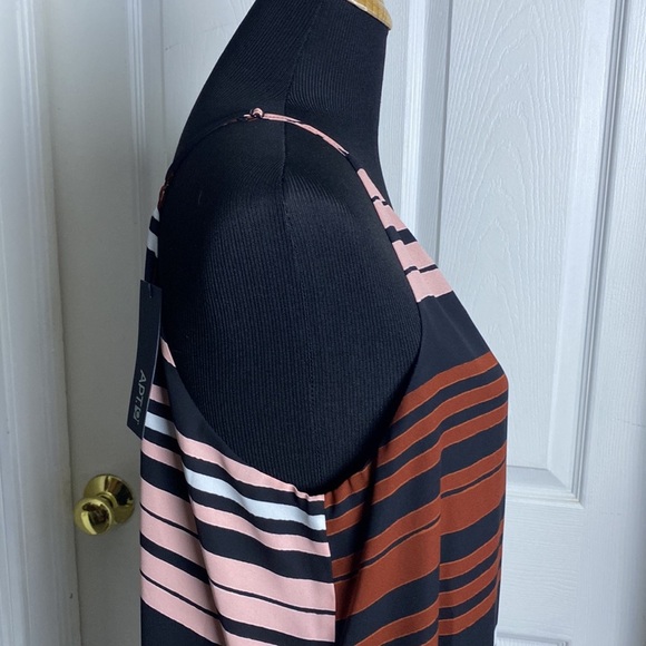 Apt. 9 Women’s Sleeveless V-Neck Blouse Adjustable Straps sz L NWT - Picture 5 of 9